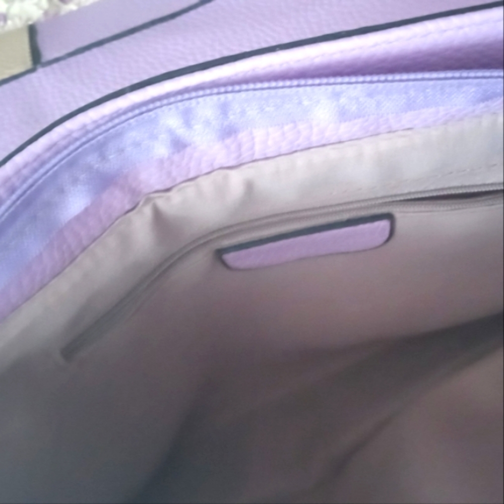 Lavender and Beige Shoulder Bag - Picture 5 of 5